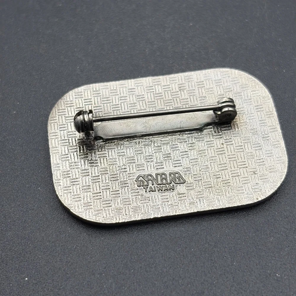 Oswego Speedway Home Of The Supermodifieds‎ Lapel Hat Pin